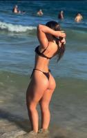 745088036: Chica busca chico en Madrid