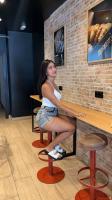 604311087: Chica busca chico en Barcelona
