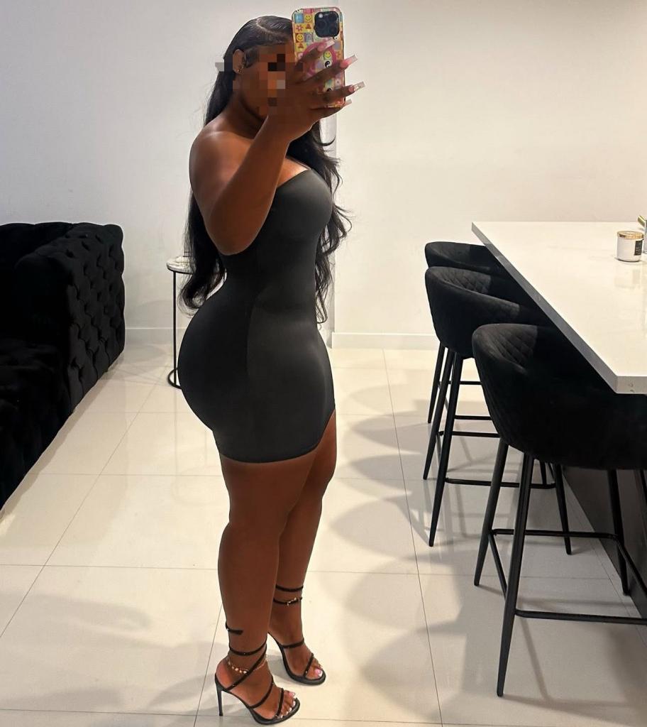 607149572: Chica busca chico en Barcelona