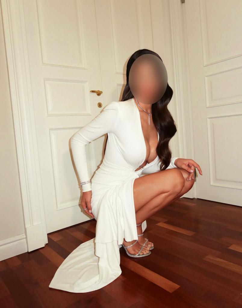 614123987: Chica busca chico en Cantabria