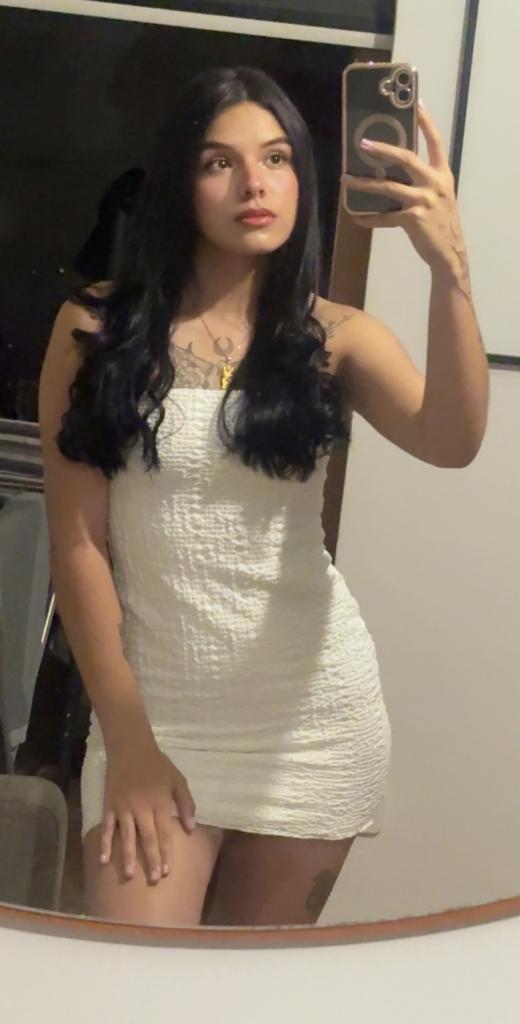 600928115: Chica busca chico en Málaga