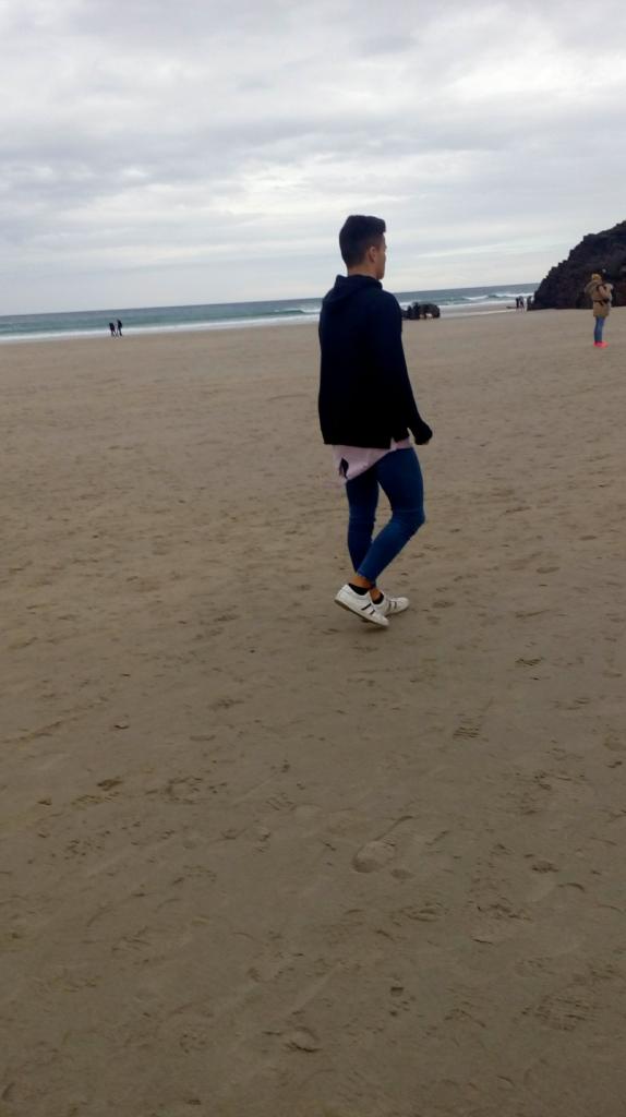 614738788: Chico busca chica en La Coruña