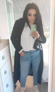 634644959: Chica busca chico en León