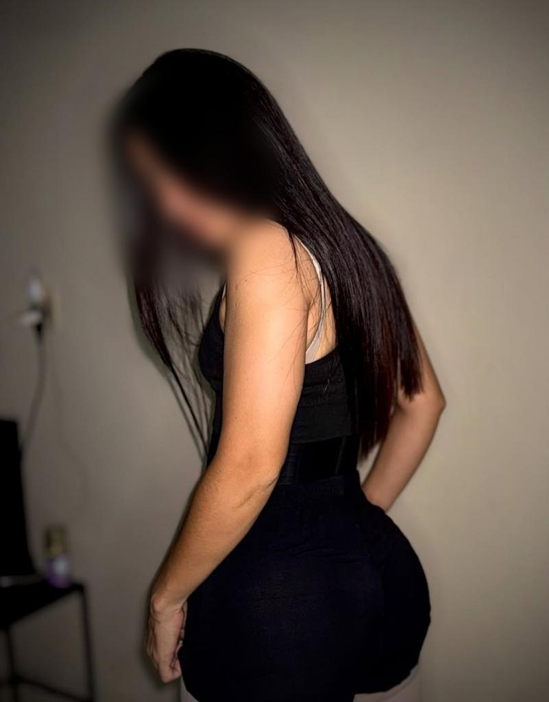 Chica busca chico en Ibiza: 