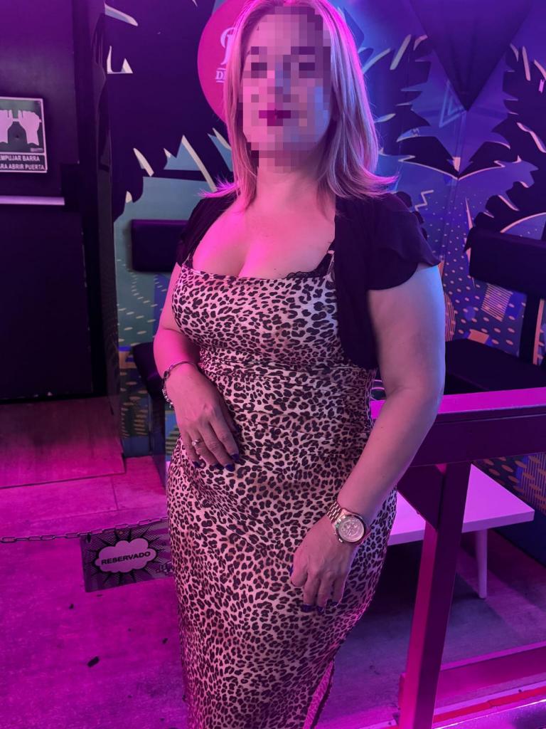 Chica busca chico en Tenerife: 