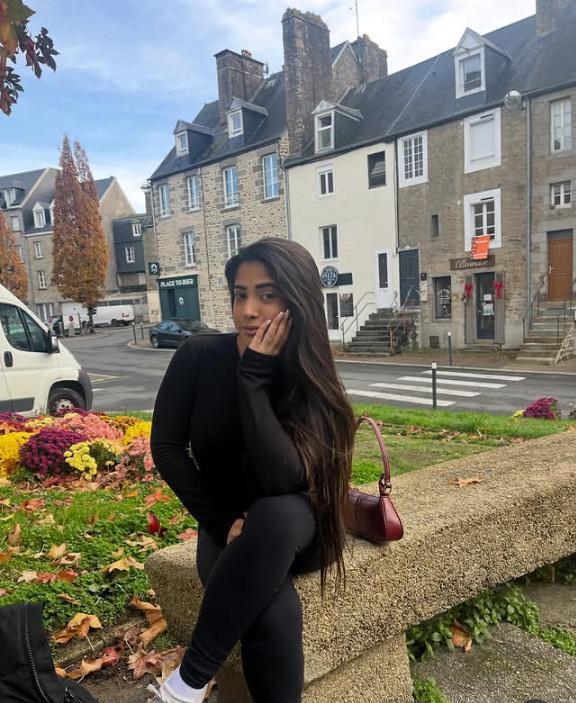 Chica busca chico en Almería: 