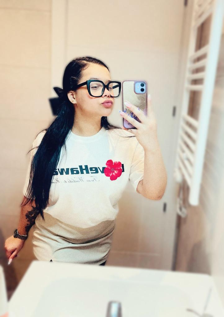 Chica busca chico en Sevilla: 