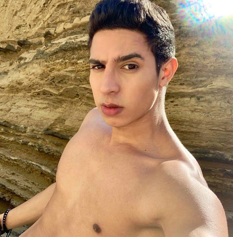 647335856: Chico busca chica en Valencia