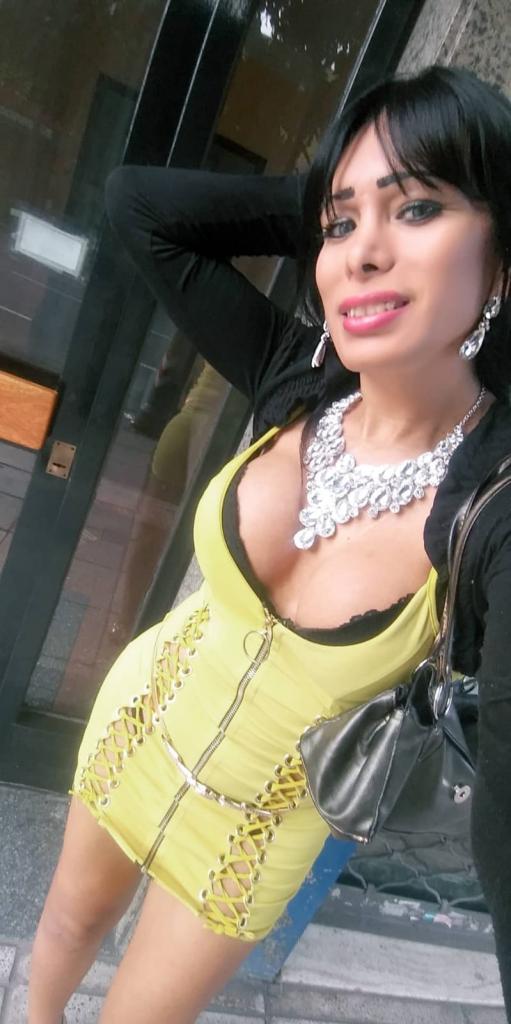 742064087: Travesti en Gerona