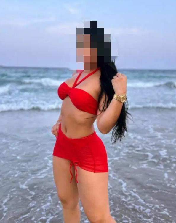 Chica busca chico en Cádiz: 