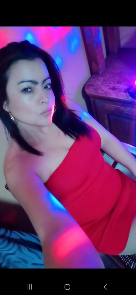 Chica busca chico en Tenerife: 