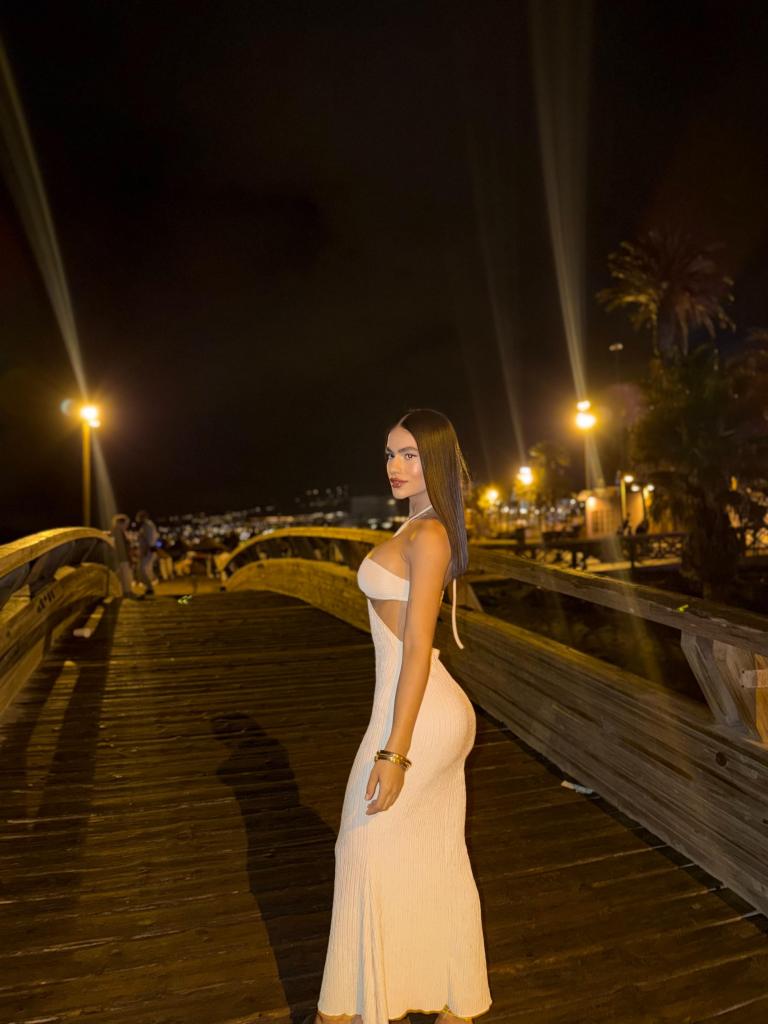 Chica busca chico en Tenerife: 