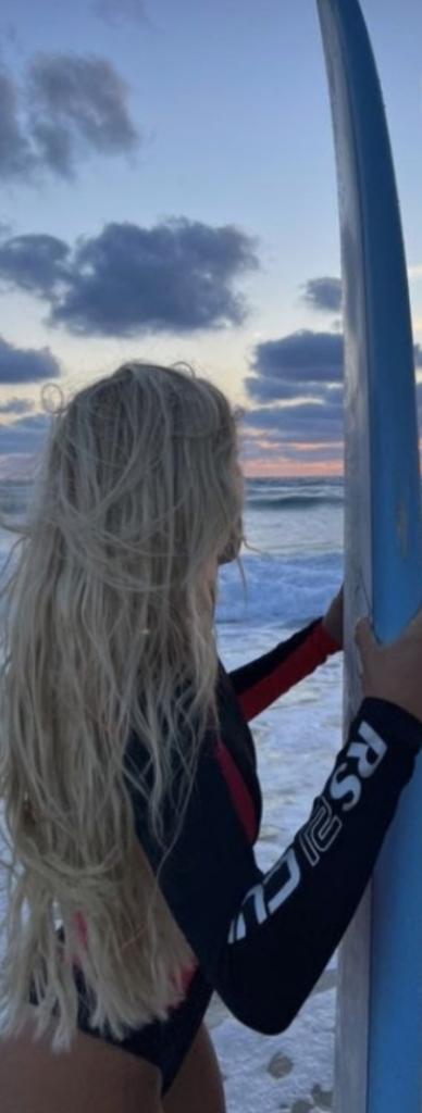 Chica busca chico en La Coruña: 