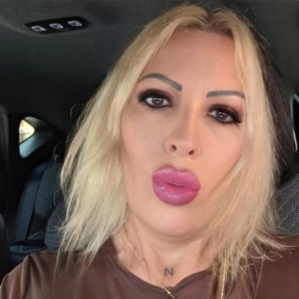 Chica busca chico en Mallorca: 