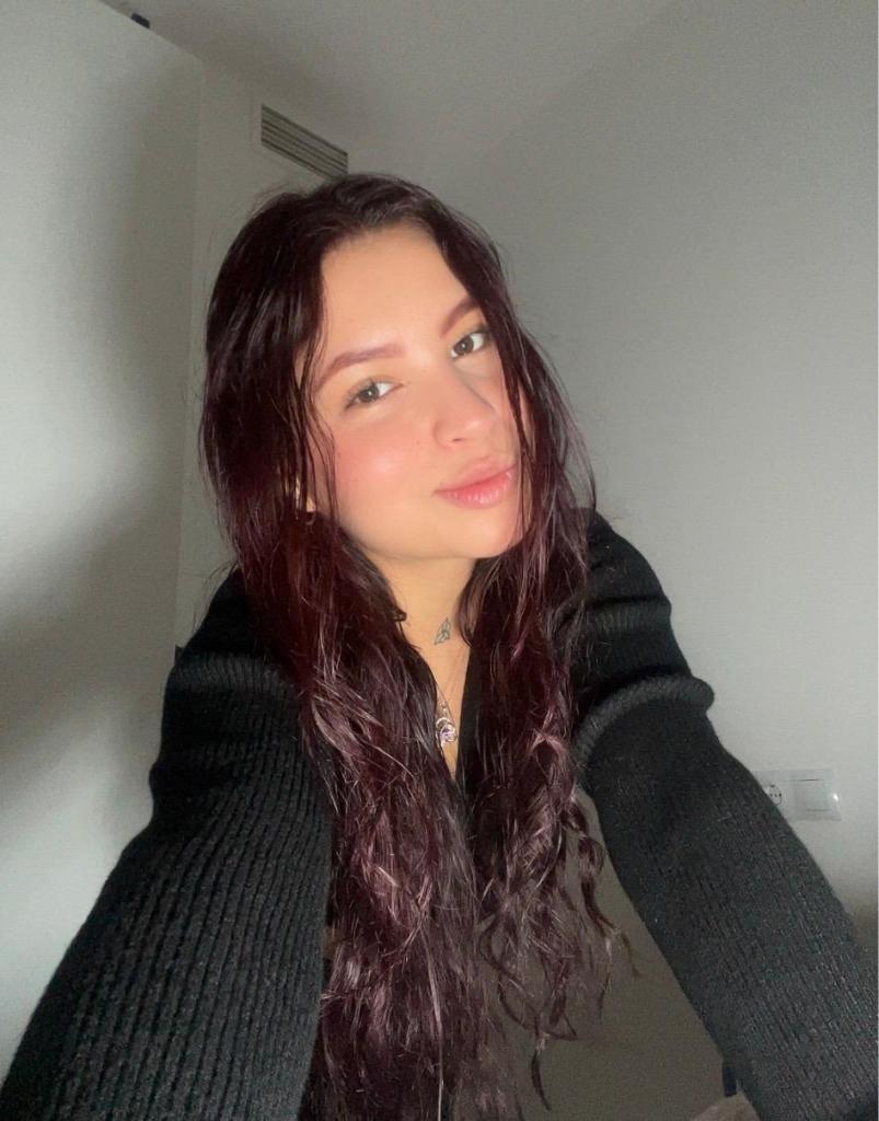607434958: Chica busca chico en Málaga
