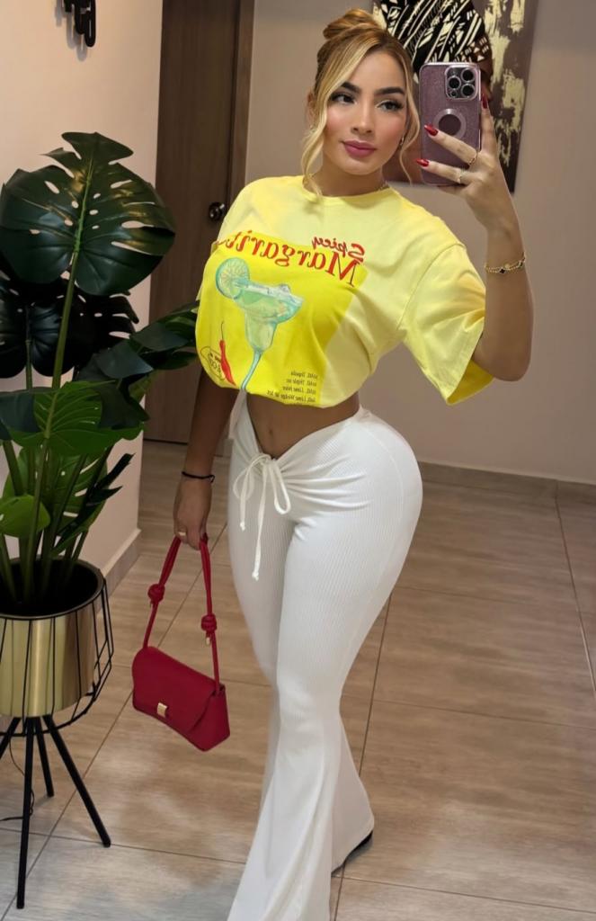 Chica busca chico en Cádiz: 