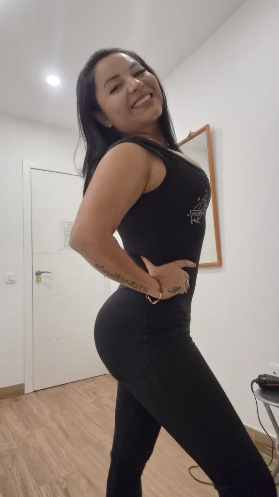 742022642: Chica busca chico en Tenerife