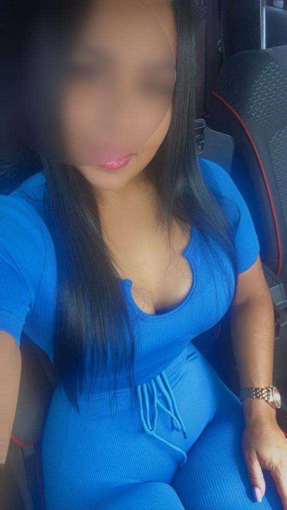 Chica busca chico en La Coruña: Chica busca chico