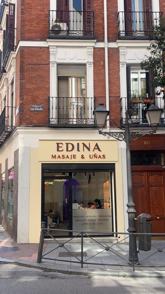 Chica busca chico en Madrid: Chica busca chico