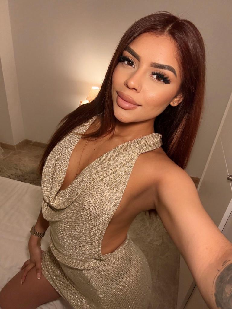 Chica busca chico en Málaga: Chica busca chico