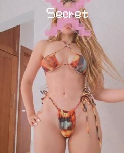 642423169: Chica busca chico en Barcelona