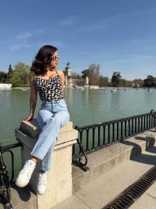 697103251: Chica busca chico en Madrid