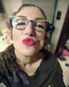 672570338: Chica busca chico en Valencia