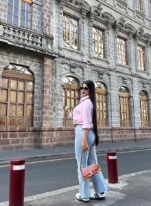 675038280: Chica busca chico en Orense