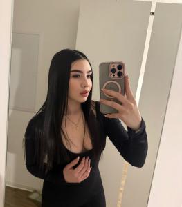 673634613: Chica busca chico en Málaga