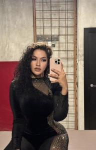 692340887: Chica busca chico en Ibiza