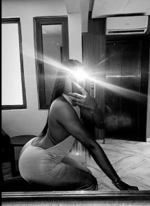 643872095: Chica busca chico en Madrid