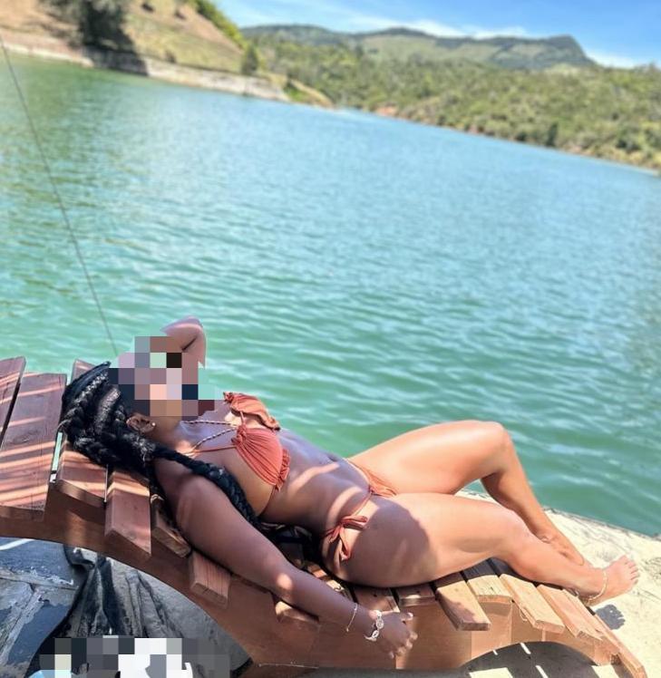 Chica busca chico en Ibiza: 