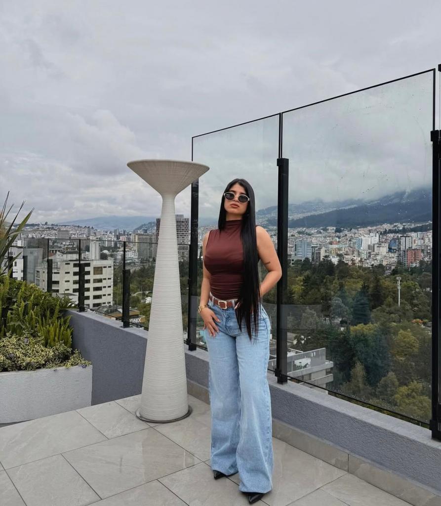 675038280: Chica busca chico en Orense