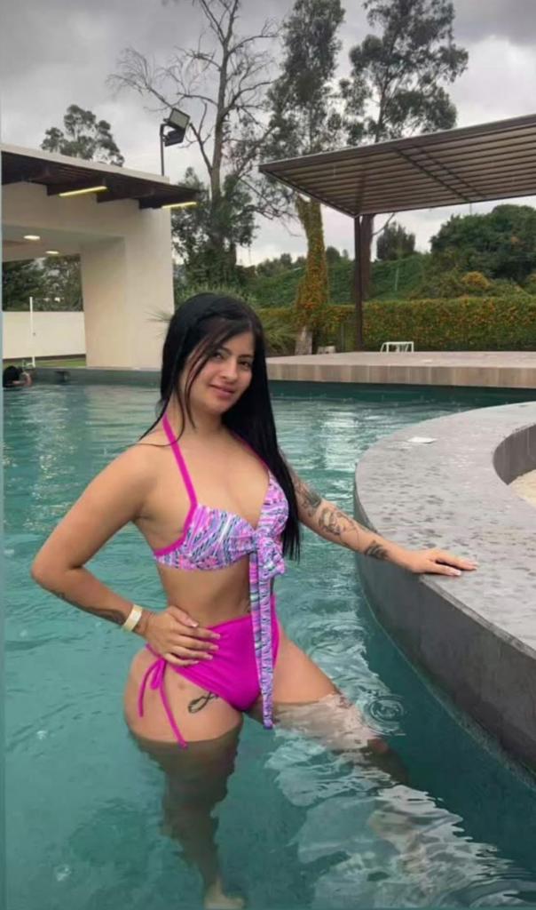 Chica busca chico en Ibiza: 