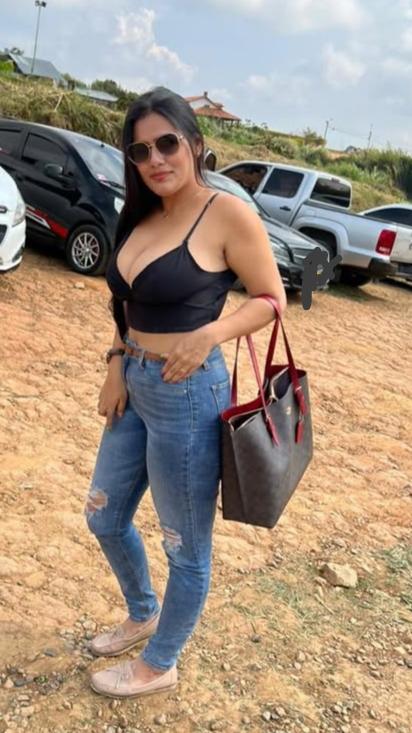 Chica busca chico en Sevilla: 