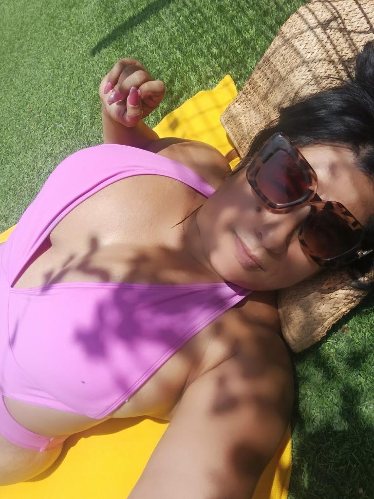 Chica busca chico en Almería: 