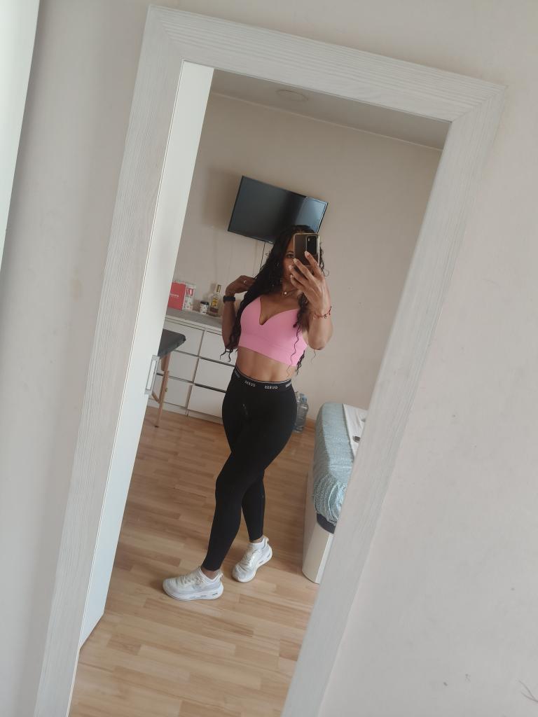 631244680: Chica busca chico en Tarragona