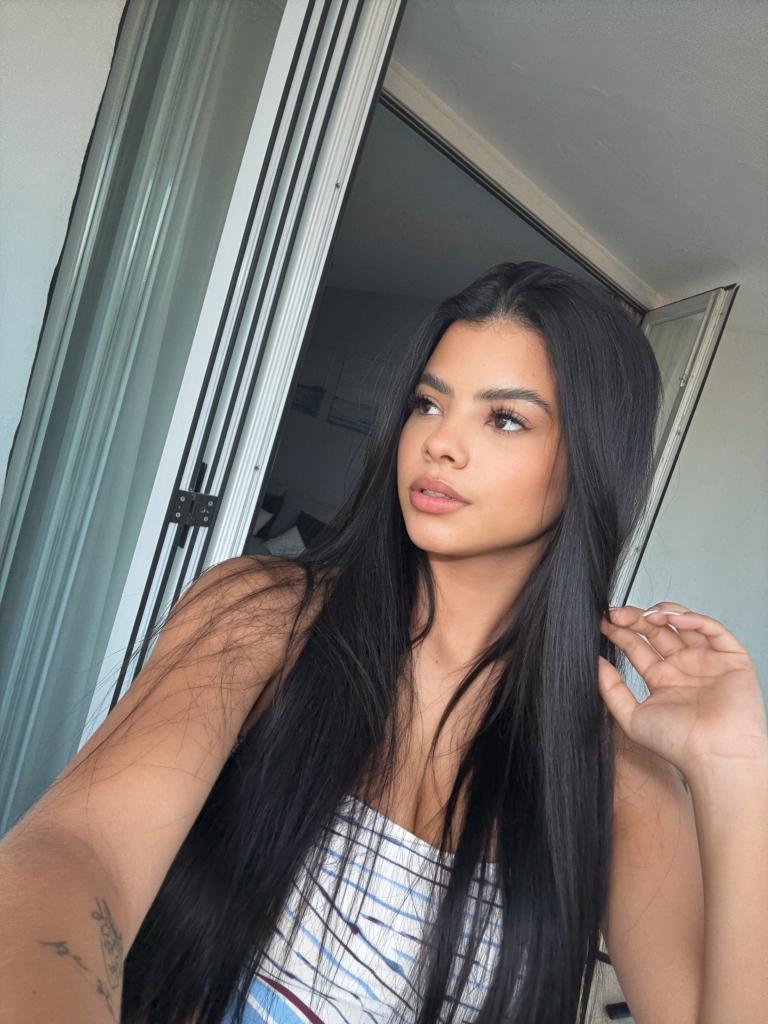 Chica busca chico en Almería: 