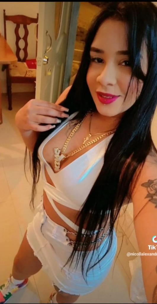 Chica busca chico en Badajoz: Chica busca chico