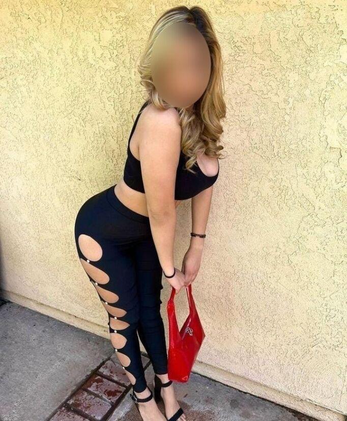 641211698: Chica busca chico en Tarragona