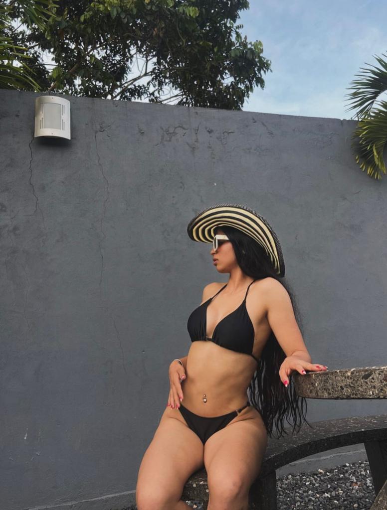 675038280: Chica busca chico en Orense