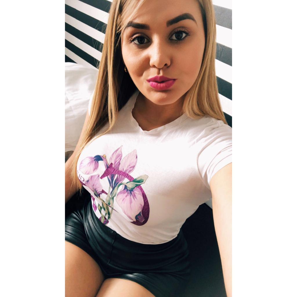 Chica busca chico en Sevilla: 