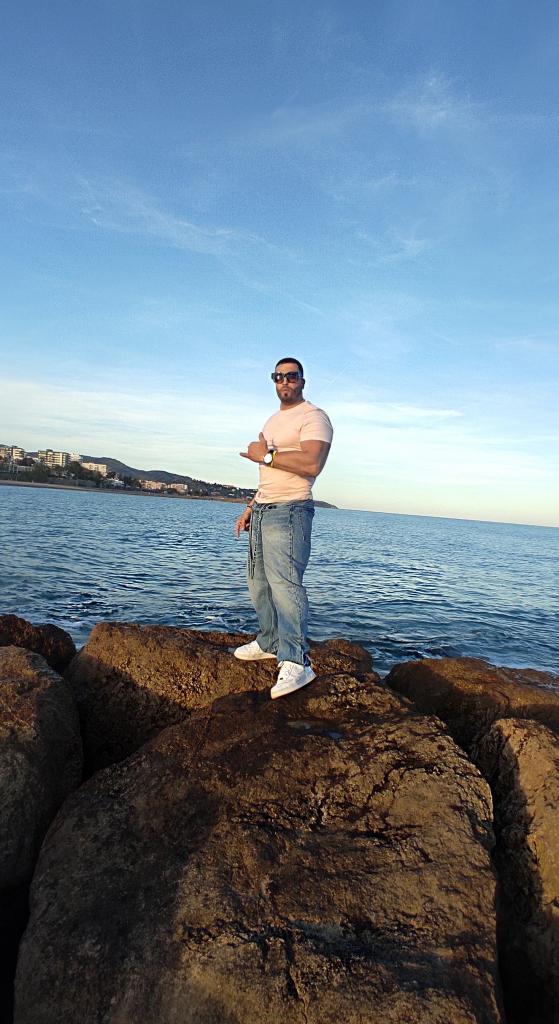 Chico busca chica en Valencia: 