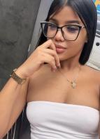 611255447: Chica busca chico en Sevilla