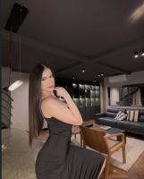 631583413: Chica busca chico en Sevilla