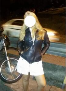 Chica busca chico en Huelva: 
