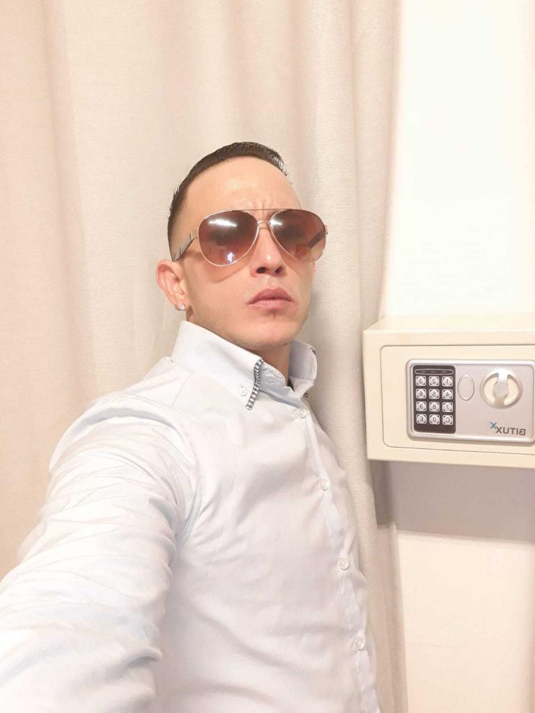 Chico busca chica en Zaragoza: 