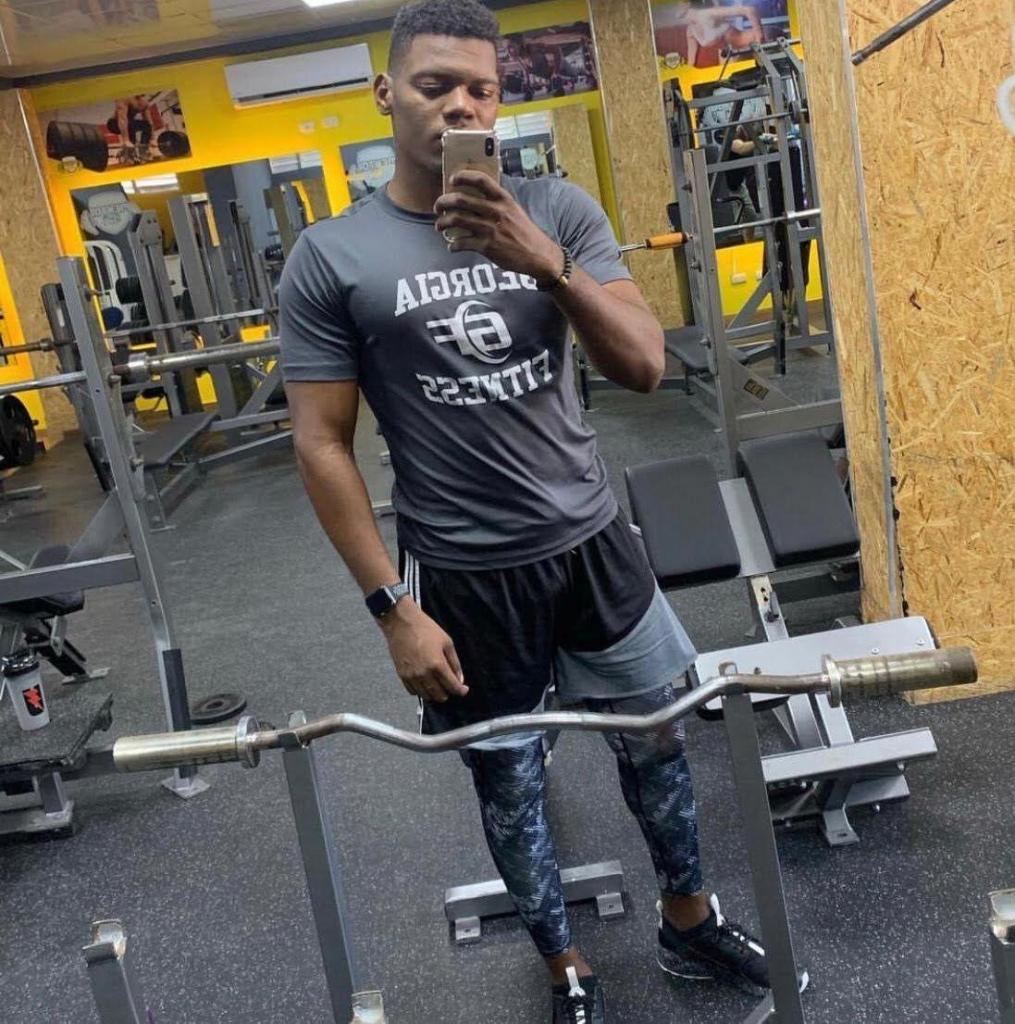 Chico busca chica en Alicante: 