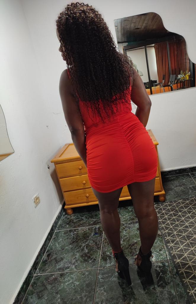 677296390: Chica busca chico en Las Palmas