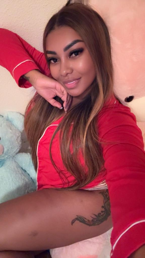 Chica busca chico en Sevilla: 